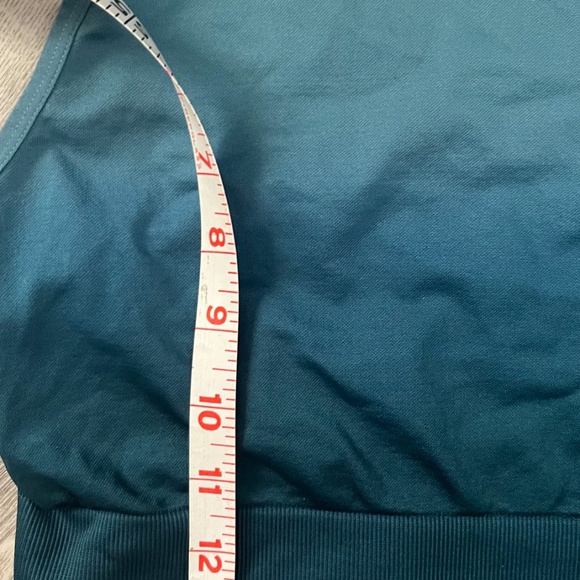 Forever 21 Active Crop Top – Size S (Small) - Picture 5 of 8